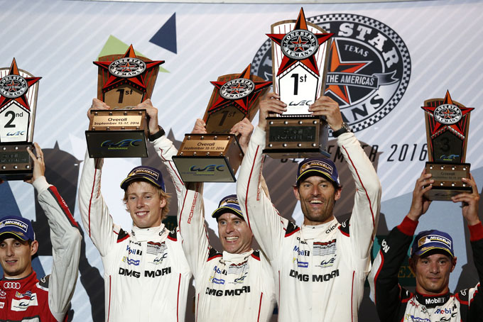 Porsche trio Mark Webber, Timo Bernhard en Brendon Hartley